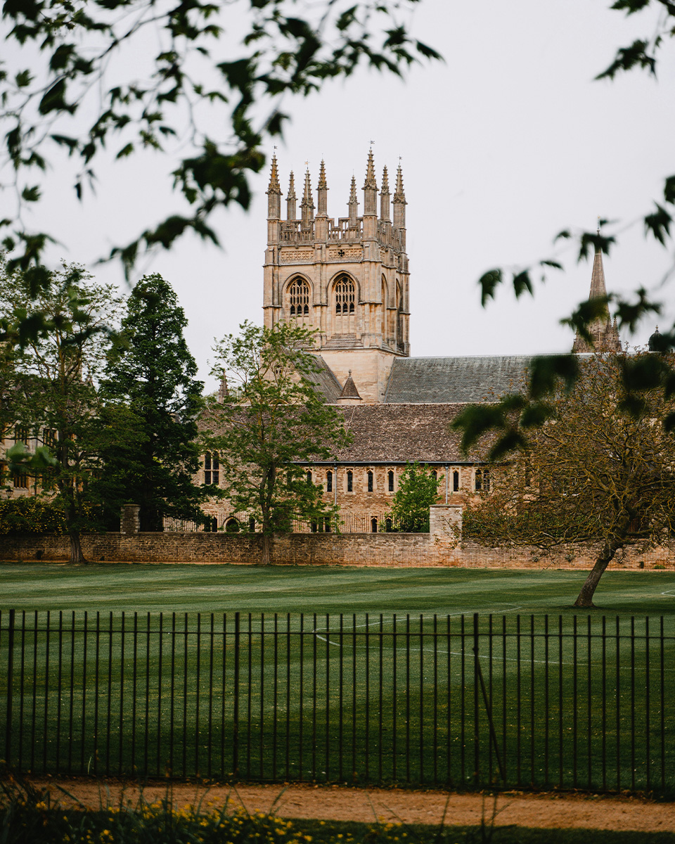 Oxford_Merton-College-University_Journey-L960