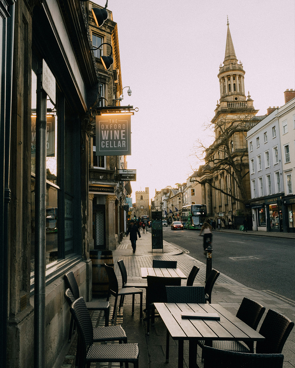 Oxford_TheOxfordWineCellar-Restaurant-Entrance_Journey-L960