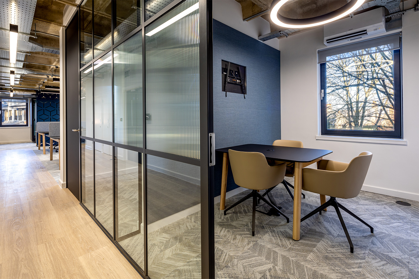 6No8JC-Cambridge_One-to-one-meeting-room_C1440